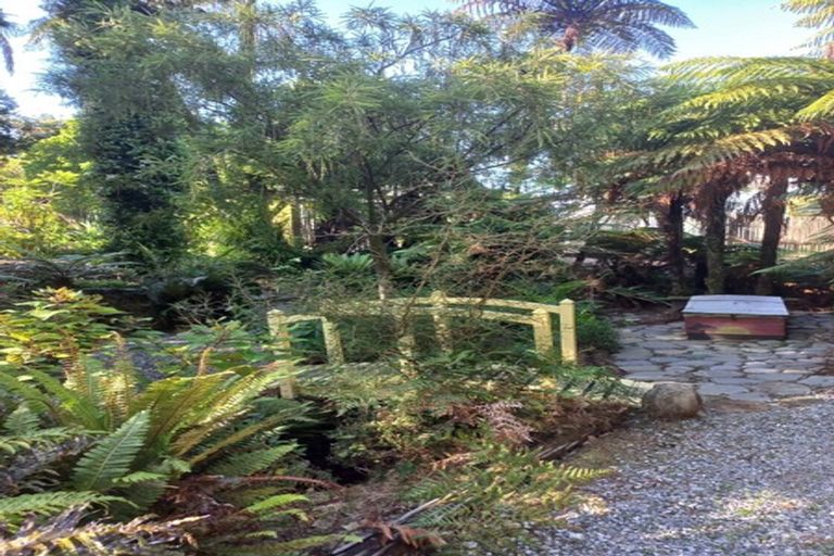 Photo of property in 8 Leith Crescent, Greymouth, 7805