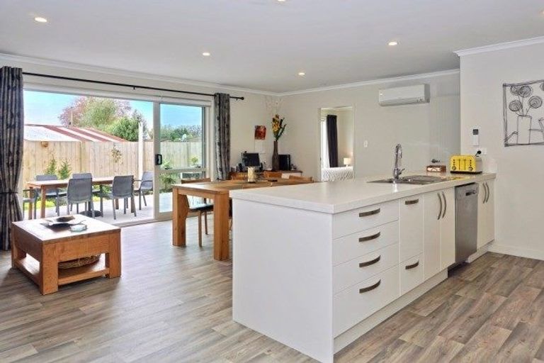 Photo of property in 12b Barrow Place, Te Puke, 3119