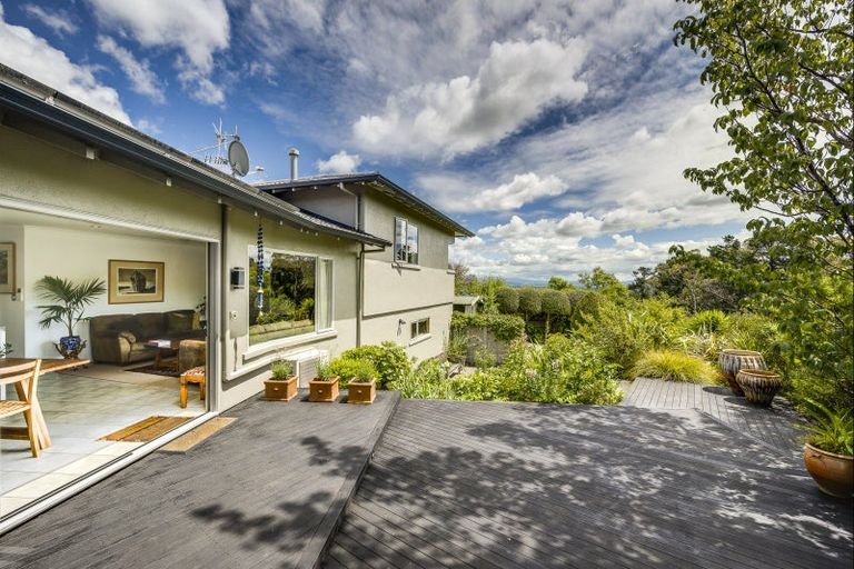 Photo of property in 46 Hikanui Drive, Havelock North, 4130