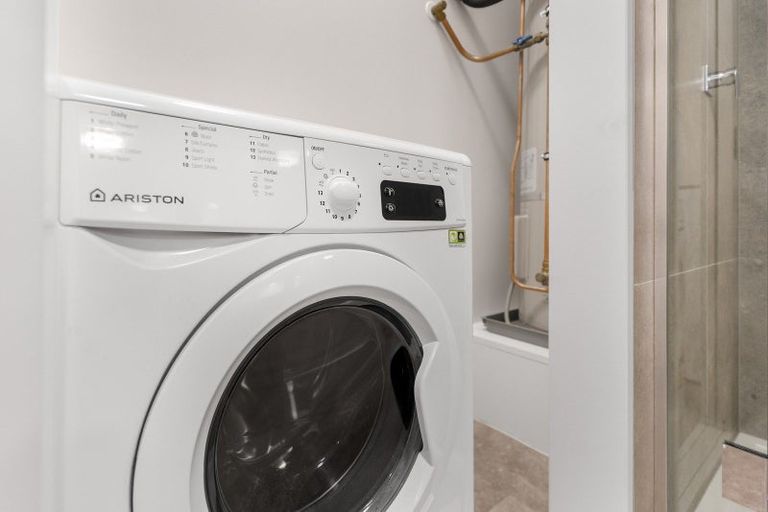 Photo of property in 2/69 Tiketike Way, Brooklyn, Wellington, 6021