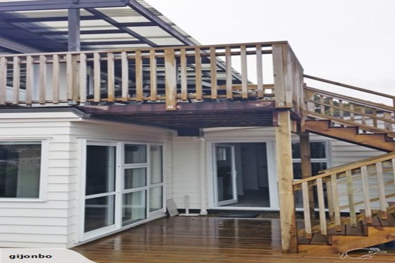 Photo of property in 12 Phillipa Place, Browns Bay, Auckland, 0630