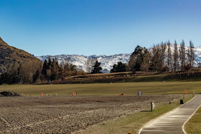 Photo of property in 11 Kahiwi Drive, Lower Shotover, Queenstown, 9304