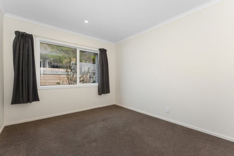 Photo of property in 15 Resolution Drive, Whitby, Porirua, 5024