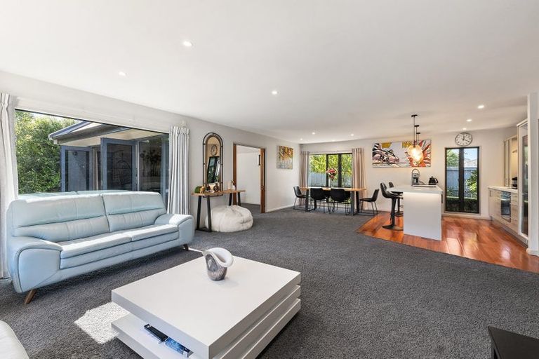 Photo of property in 17 Marsack Crescent, Halswell, Christchurch, 8025