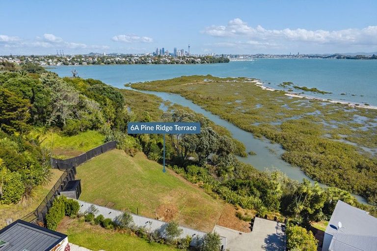 Photo of property in 6a Pine Ridge Terrace, Hauraki, Auckland, 0622