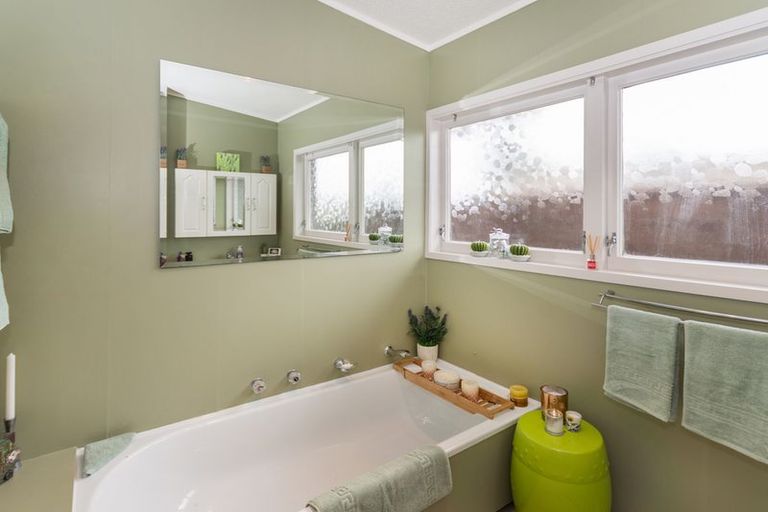 Photo of property in 27 Magnolia Avenue, Opaheke, Papakura, 2113