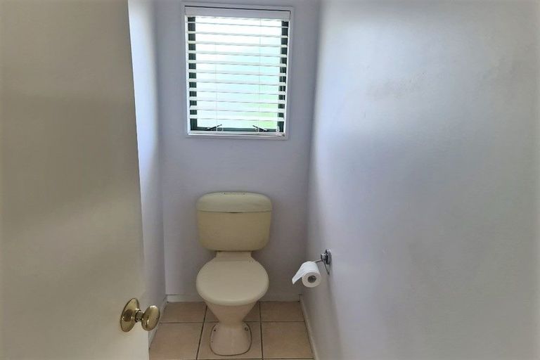 Photo of property in 544 Don Buck Road, Westgate, Auckland, 0614