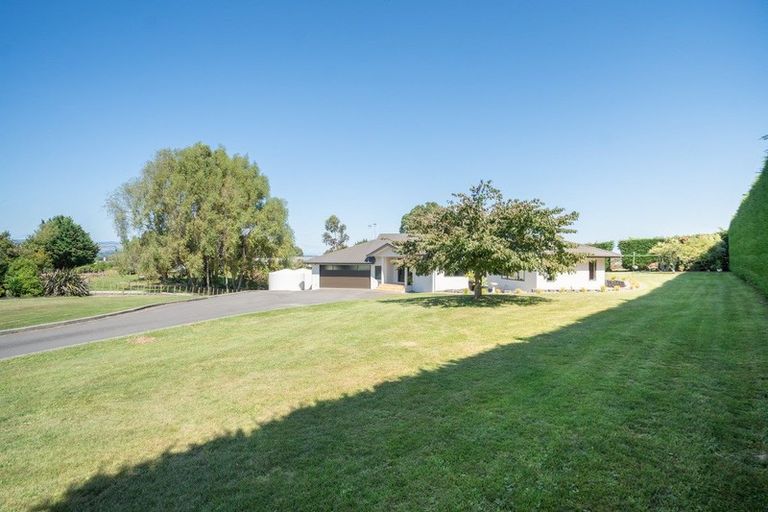 Photo of property in 34 Schnell Drive, Kelvin Grove, Palmerston North, 4414