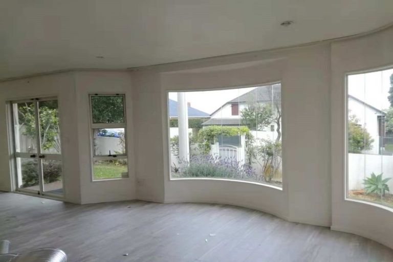 Photo of property in 36a Crichton Terrace, Hauraki, Auckland, 0622