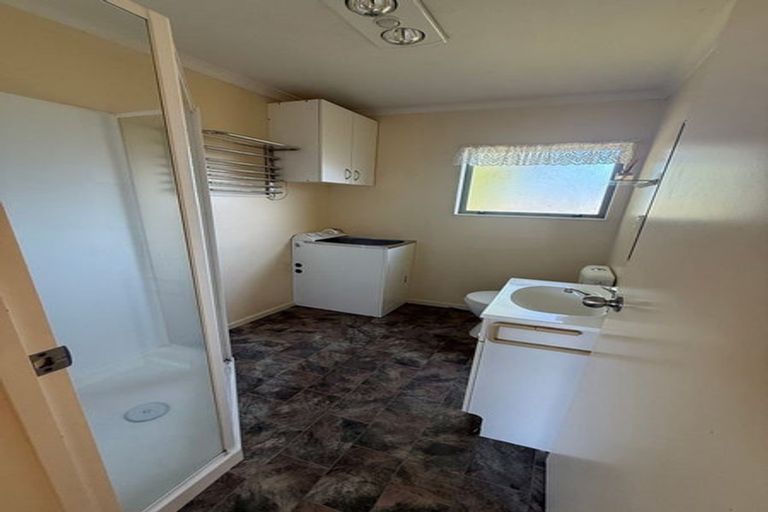 Photo of property in 14 Oxford Street, Fairfield, Hamilton, 3214