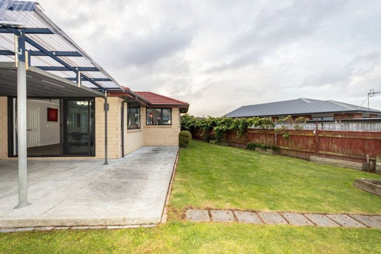 Photo of property in 55 Liberty Grove, Kelvin Grove, Palmerston North, 4414
