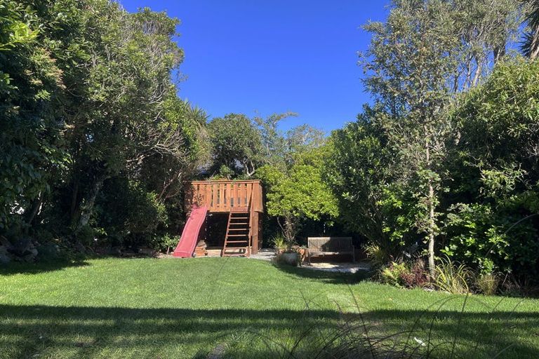 Photo of property in 25 Disley Street, Highbury, Wellington, 6012