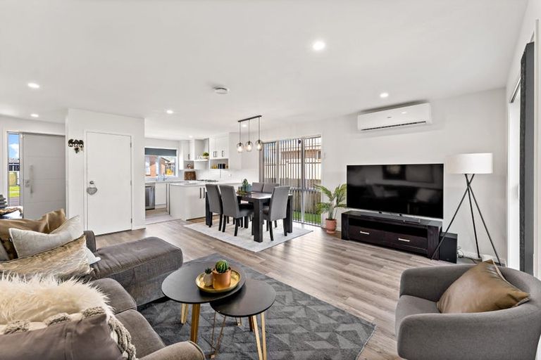 Photo of property in 16 Perla Road, Pukekohe, 2120