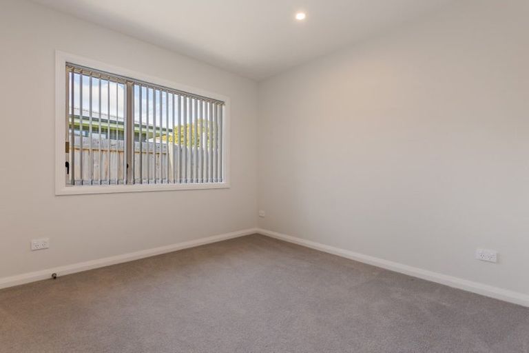 Photo of property in 39 Coutts Way, Fitzherbert, Palmerston North, 4410