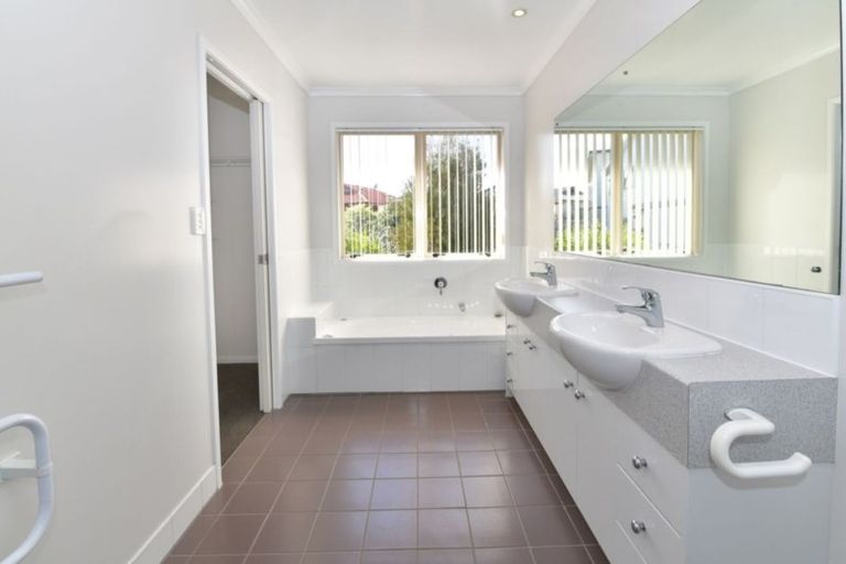 Photo of property in 69 Nautilus Drive, Gulf Harbour, Whangaparaoa, 0930