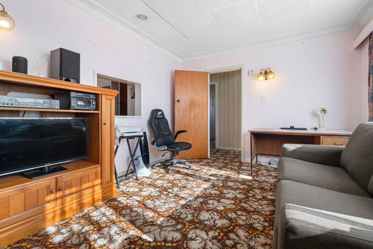 Photo of property in 3 Windsor Street, Solway, Masterton, 5810