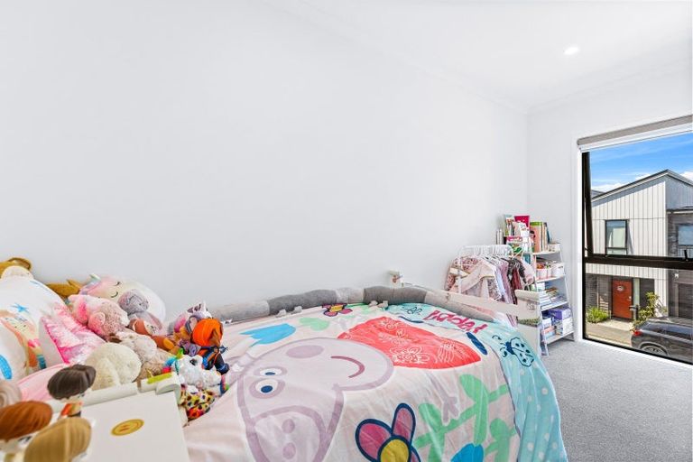 Photo of property in 25 David Carnegie Road, Hobsonville, Auckland, 0616