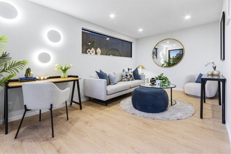 Photo of property in 70a Bond Crescent, Forrest Hill, Auckland, 0620