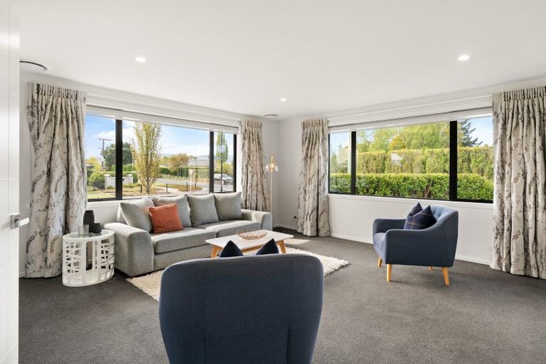 Photo of property in 99 Wingatui Road, Mosgiel, 9024