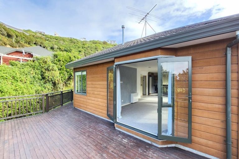 Photo of property in 6a Marjory Close, Broadmeadows, Wellington, 6035