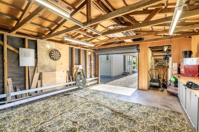 Photo of property in 42 Newburn Street, Waikaia, 9778