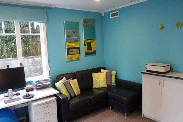 Photo of property in 12 High Street, Devonport, Auckland, 0624