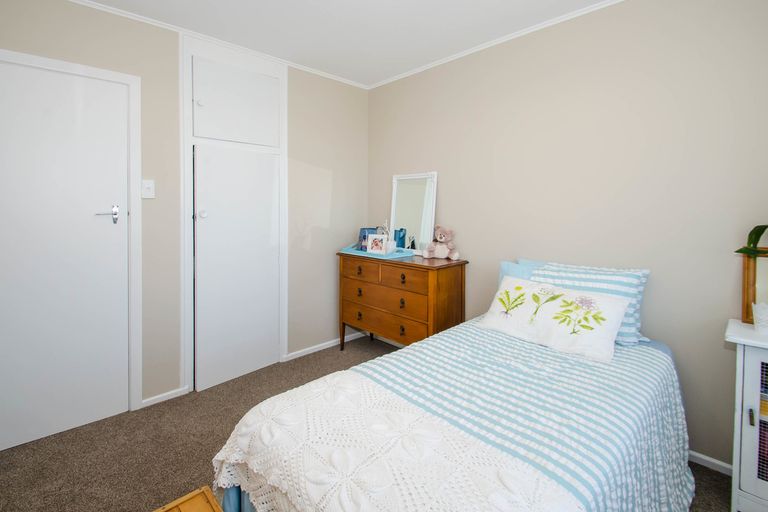 Photo of property in 17 Duff Place, Mosgiel, 9024