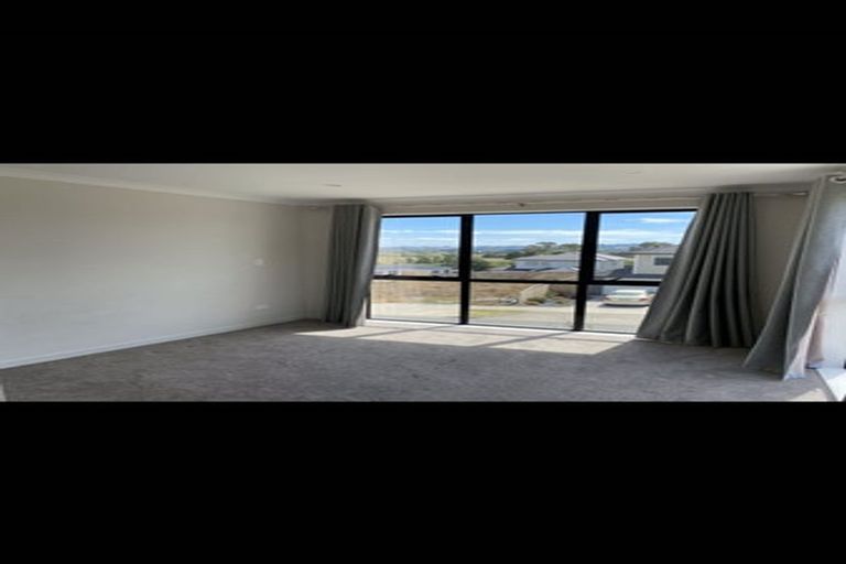 Photo of property in 12 Te Aramanu Crescent, Papakura, 2110