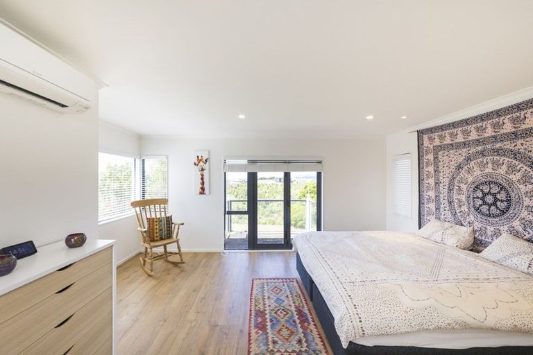 Photo of property in 31 Ruapehu Drive, Fitzherbert, Palmerston North, 4410