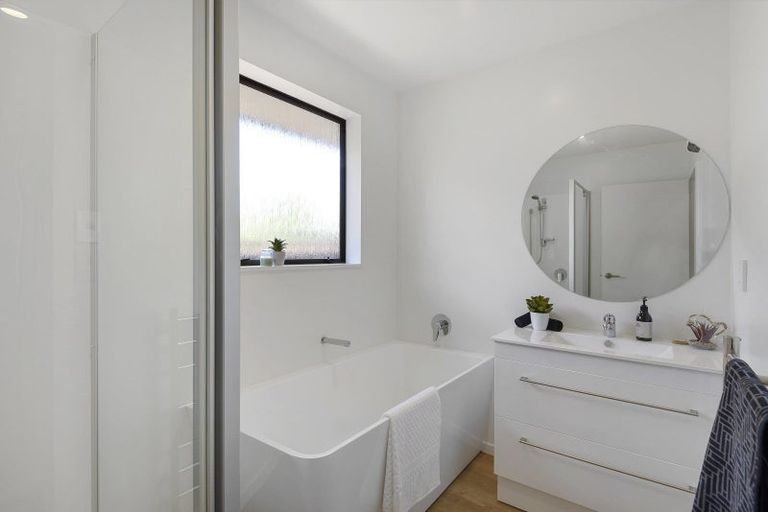 Photo of property in 2/28 Bounty Street, Bryndwr, Christchurch, 8053