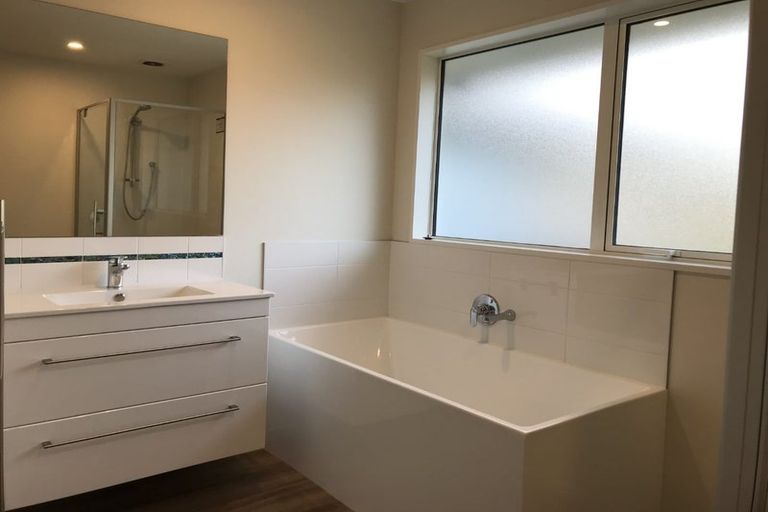 Photo of property in 3 Karen Lane, Beckenham, Christchurch, 8023