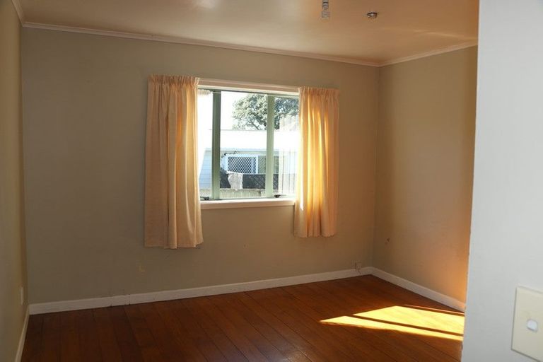 Photo of property in 9 Greers Road, Weymouth, Auckland, 2103