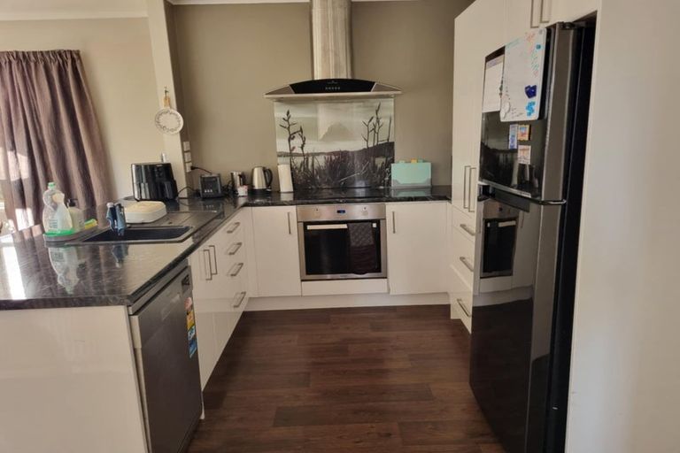 Photo of property in 3 Macaulay Street, Johnsonville, Wellington, 6037