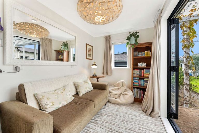 Photo of property in 12 Koromiko Road, Gonville, Whanganui, 4501