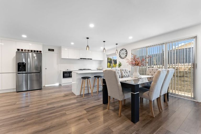 Photo of property in 24 Glendene Avenue, Glendene, Auckland, 0602