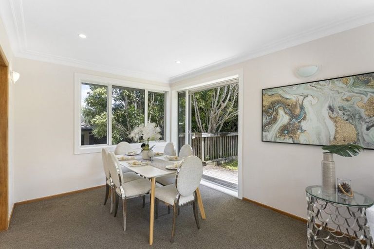 Photo of property in 41 Woodstock Road, Forrest Hill, Auckland, 0620