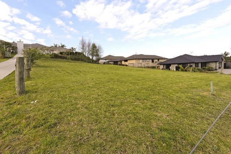 Photo of property in 8 Tralee Street, Omokoroa, 3114
