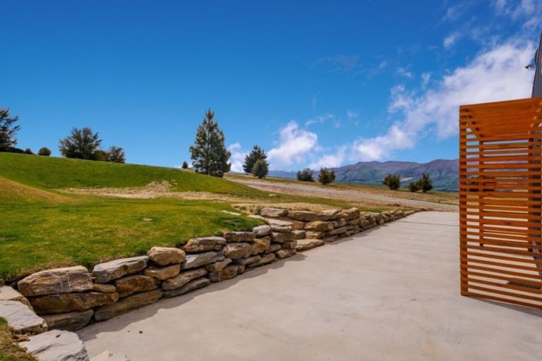 Photo of property in 16c Estrella Heights Lane, Queensberry, Cromwell, 9383