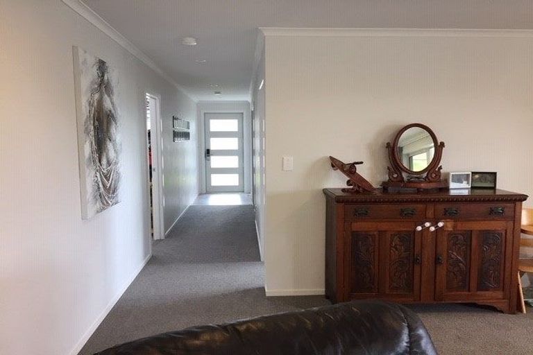 Photo of property in 5 Antrim Glade, Welcome Bay, Tauranga, 3175
