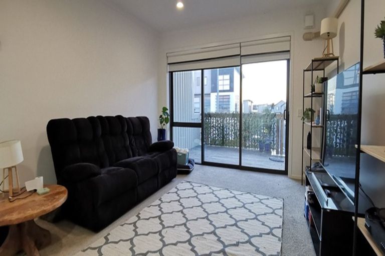 Photo of property in 2b Harakeke Road, Hobsonville, Auckland, 0618