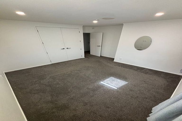 Photo of property in 1/5 Strid Road, Te Atatu South, Auckland, 0610