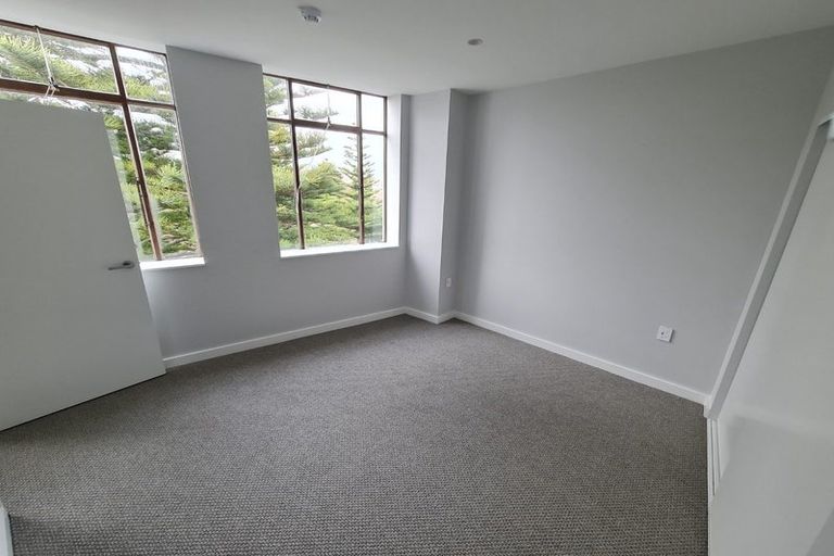 Photo of property in Unit 302,l3, 302/14 Laings Road, Hutt Central, Lower Hutt, 5010