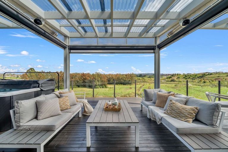 Photo of property in 106 Sereno Vista, Bellevue, Tauranga, 3110