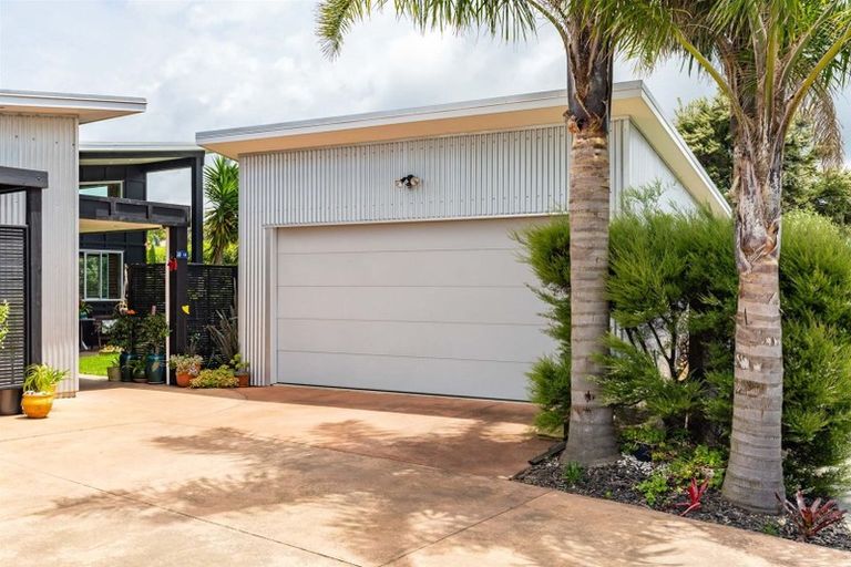 Photo of property in 12 Seabreeze Road, Mangawhai Heads, Mangawhai, 0505