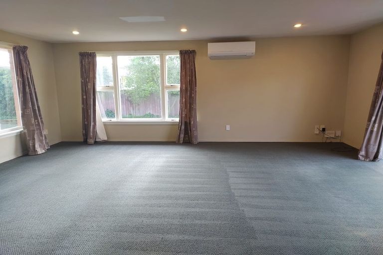 Photo of property in 44 Santa Rosa Avenue, Halswell, Christchurch, 8025