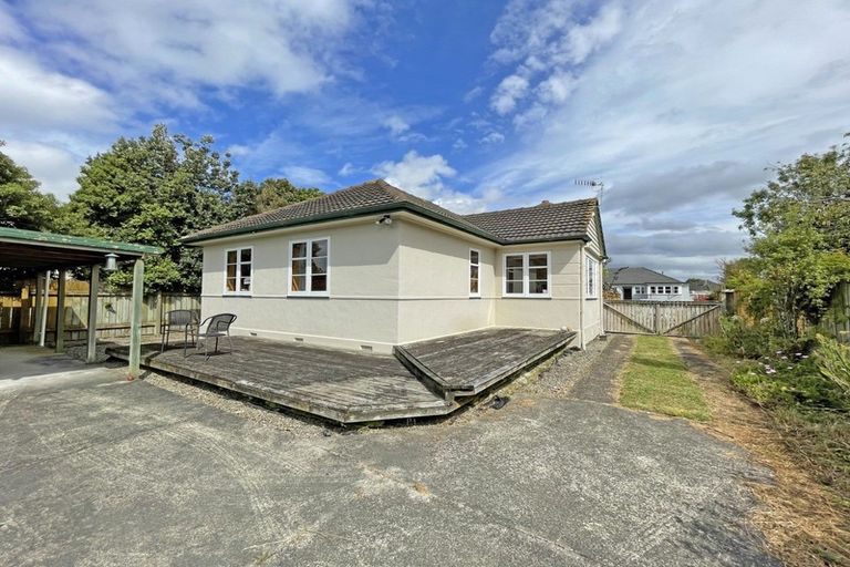Photo of property in 42 Savage Crescent, West End, Palmerston North, 4412