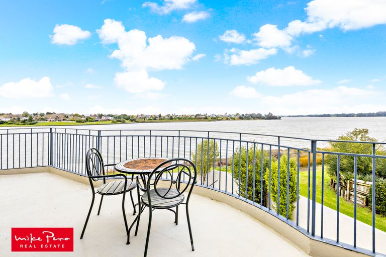 Photo of property in 54 Keywella Drive, Conifer Grove, Takanini, 2112