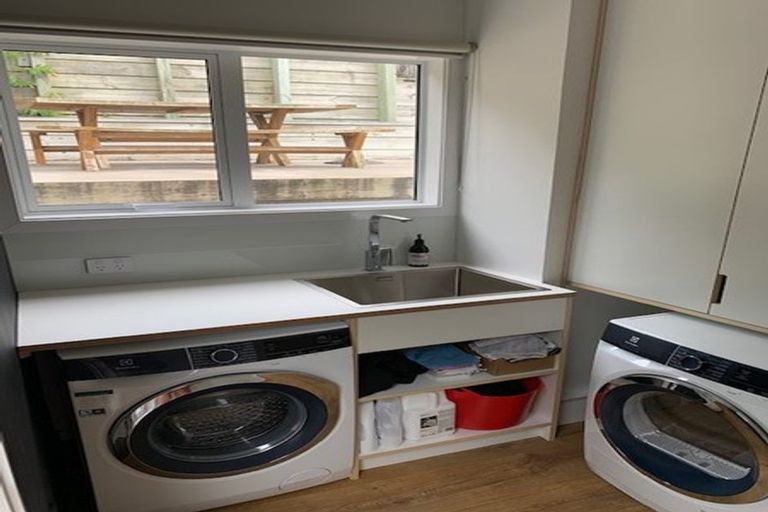 Photo of property in 11 Danube Street, Island Bay, Wellington, 6023