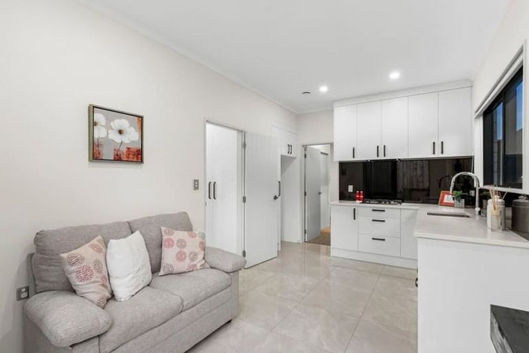 Photo of property in 4 Nanleen Rise, Manurewa, Auckland, 2105