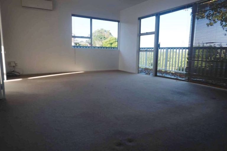 Photo of property in 37 Wyoming Avenue, Murrays Bay, Auckland, 0630
